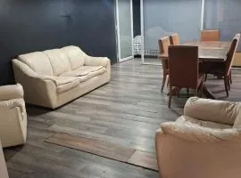 Shopping Clinicas 9 pers Providencia Parking
