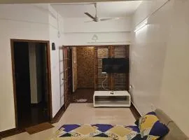 LAVIZ, Comfy 2BHK, Walk to Padmanabhaswamy Temple