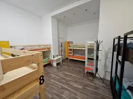 Urban Nomad Rooms and Hostel in City Center