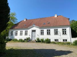 The Old Parsonage，S&oslash;nders&oslash;的木屋