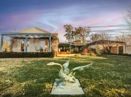 Alderwood Homestead - Heart Of The Highlands