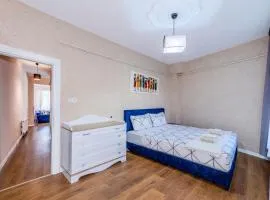 Bebek Bosphorus Central Flat