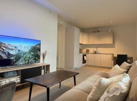 Cozy Apartment Close to Torp, Sandefjord&Tønsberg, hotel v destinaci Sandefjord