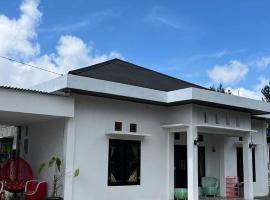 Shanum homestay, hotel a Diyeng