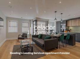 रेडिंग में, होटल Bond House by Celador Apartments