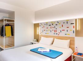 ibis Styles Guyancourt Versailles, hotel near Toussus-le-Noble Airport - TNF, 