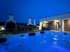 San Nikola, hotel with hot tubs in Vrdnik