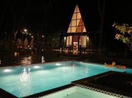 Outhouse by Thottupuram, hotel in Muttam