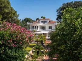Villa Bianca con accesso diretto alla spiaggia