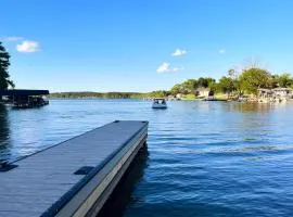Shoo Fly at Lake Oconee - Lakefront, Kayaks, Games