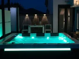 MaVitaPlace Villa Familia, Jacuzzi-Whirlpool, Katerini