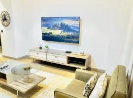 Elite Luxury Suites at Diamond in City