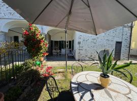 Cà du lac, hotel a Dervio