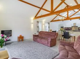 Barrow Barn