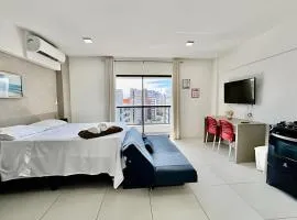 Loft com varanda 100 metros do mar Ponta Verde Ed Time 923