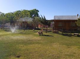 Cabañas bola 8, hotel in Barreal