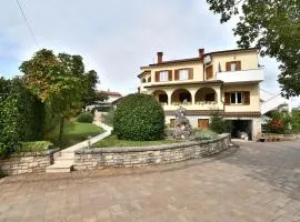Apartment Marinko