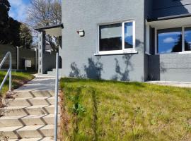 Direct Travel Stays, hotel in Cork