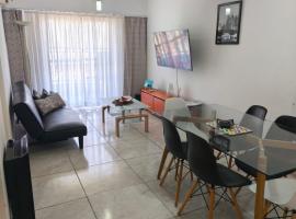 Hermoso re completo c&oacute;modo balc&oacute;n al frente 3 dorm，羅薩里奧的寵物友善飯店