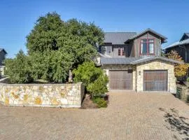 Lake Travis Cottage - Hot Tub - Pickleball - BBQ
