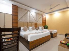 Hotel The Tark Premium Aerocity-FREE Airport Drop, hotel cerca de Aeropuerto internacional de Delhi - DEL, Kherāli