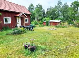 Cozy country cottage in scenic location near Monsteras