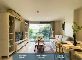 Vibe Sukhumvit 61 l Ultra WIFI l Walk to BTS Thonglor or Ekkamai