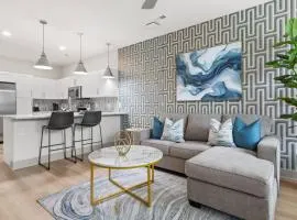 Epic Living 5 Min From Downtown