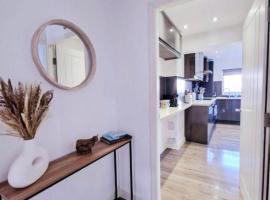 3BR Sleeps 6, Free Parking, City & Beach，位于爱丁堡的别墅