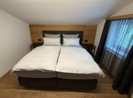 Black Summit Samnaun Alpine Hotel