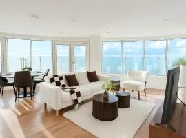 Luxury 2BR Penthouse in Harrow with Balcony, Private Gym, Games Room & Guests Lounge