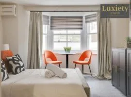 Brand New Stylish & Chic Studio City Centre Nr High St by Luxiety Stays