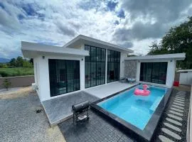 Tokkok Pool Villa