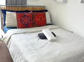 Apartment - Sleeps 2 - Parking - Station Close