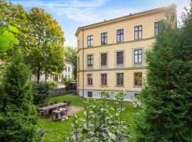 Just steps behind the Royal Palace, hotel met parkeren in Oslo