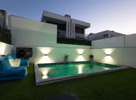 Casa Férias com Piscina Aquecida e Suítes Privadas