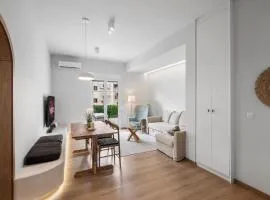 Luxury 2BR Apartment near the marina, Heart of Piraeus