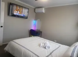 A Traveller's abode - Room 3
