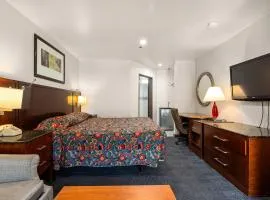 Paradise Lodge - Canoga Park, Los Angeles