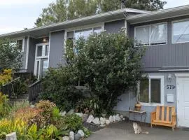 Comox Valley Guest House