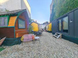 Pura Vida Downtown Tiny houses, hotel em Bucareste