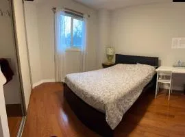 Private bedroom 202