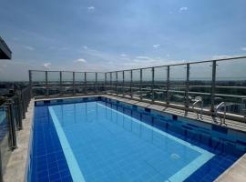 Apartamento tipo loft al norte de Cali, cerca al aeropuerto y terminal, Hotel in Cali