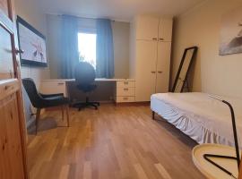 The house in the quiet street in Bodø, hotel in Bodø