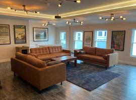 Luxury flat in the centre of Donaghadee, hotel v destinaci Donaghadee