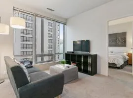Cozy Condo in the heart of the city