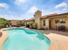 Golf, Swim and Grill Snowbirds Escape in Sun Lakes, Hotel in Sun Lakes