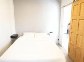 BBL Ferry Lodge