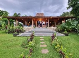 Joglo Omah Kempalan, Private Pool Villa in Sentul, Bogor