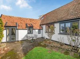 Apple Cottage-Uk37361